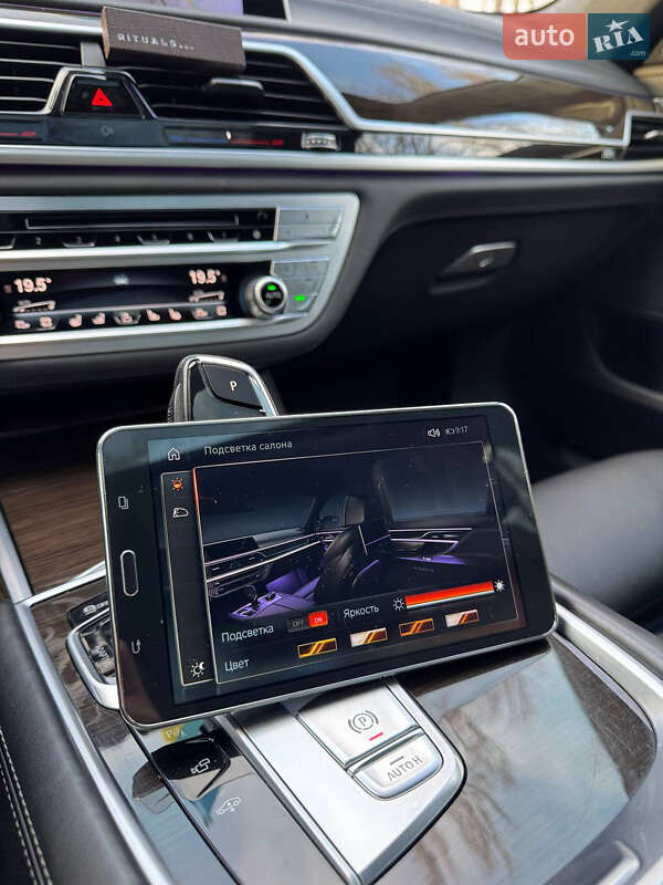 Седан BMW 7 Series 2016 в Киеве