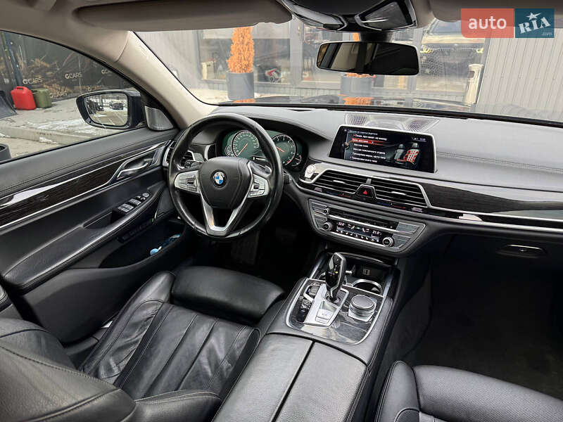 Седан BMW 7 Series 2015 в Киеве фото 15 Седан BMW 7 Series 2015 в Киеве