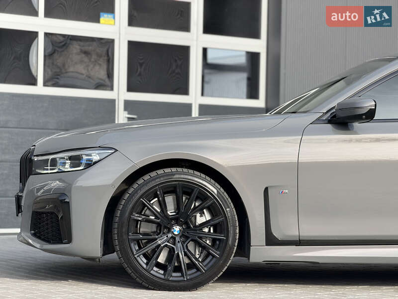 Седан BMW 7 Series 2021 в Мукачево