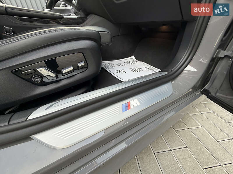 Седан BMW 7 Series 2021 в Мукачево