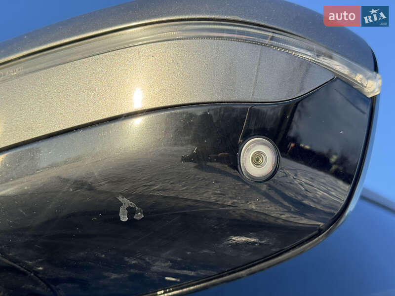 Седан BMW 7 Series 2016 в Ровно