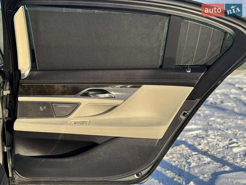 Седан BMW 7 Series 2016 в Ровно