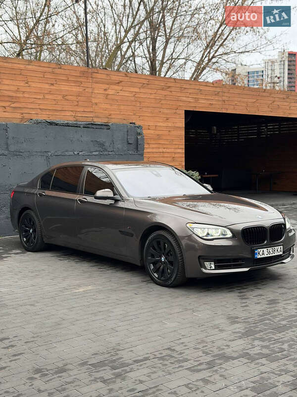 Седан BMW 7 Series 2012 в Киеве
