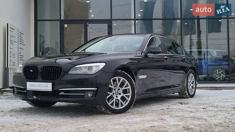 Седан BMW 7 Series 2013 в Виннице