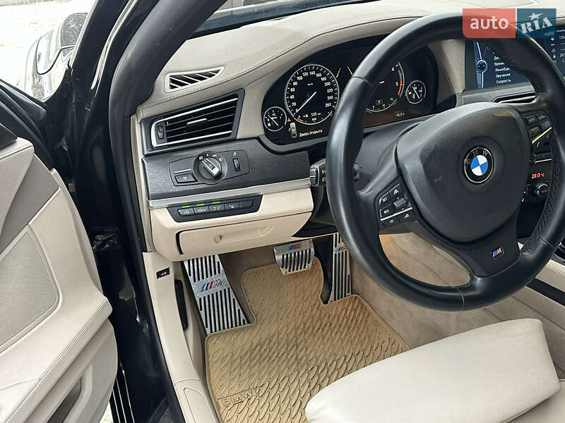 Седан BMW 7 Series 2010 в Хмельницком