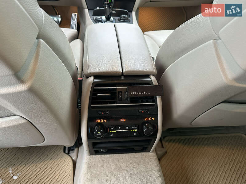 Седан BMW 7 Series 2010 в Хмельницком