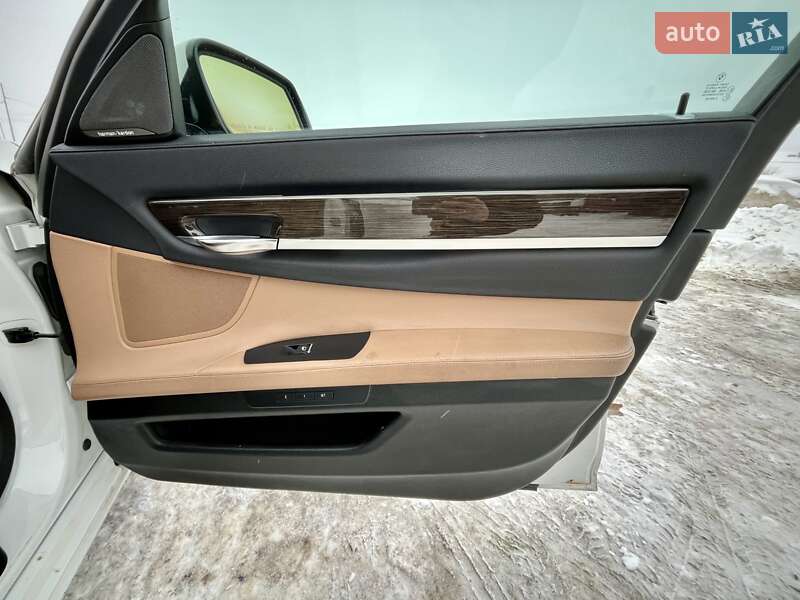Седан BMW 7 Series 2015 в Львове фото 35 Седан BMW 7 Series 2015 в Львове