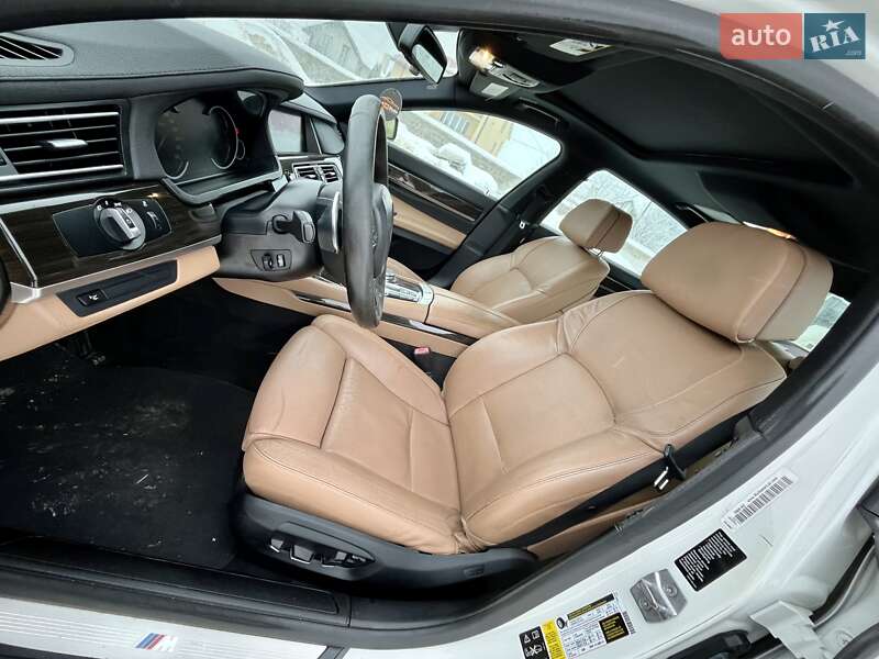 Седан BMW 7 Series 2015 в Львове фото 40 Седан BMW 7 Series 2015 в Львове