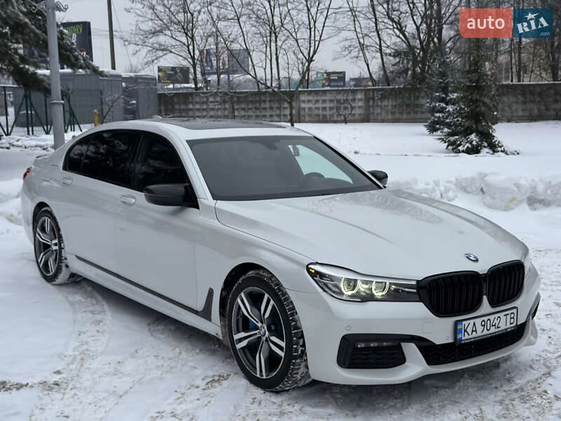 Седан BMW 7 Series 2015 в Киеве фото 13 Седан BMW 7 Series 2015 в Киеве