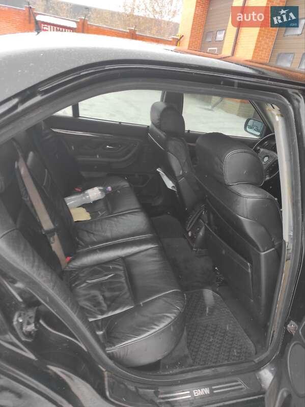 Седан BMW 7 Series 1995 в Киеве