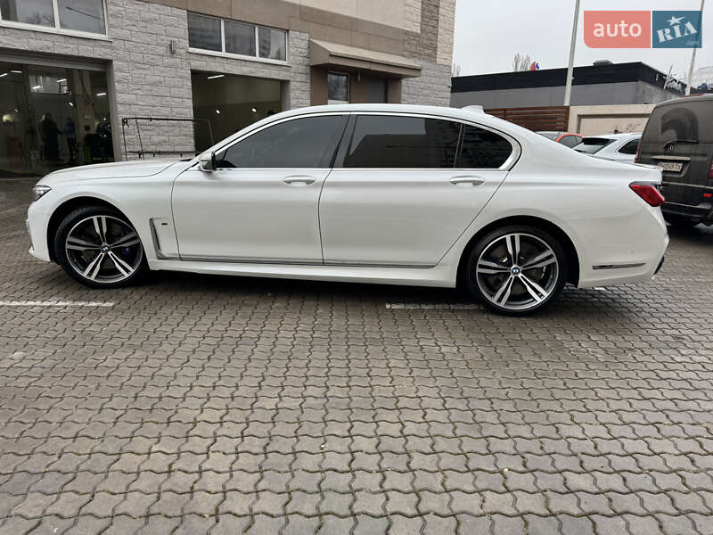 Седан BMW 7 Series 2020 в Одесі