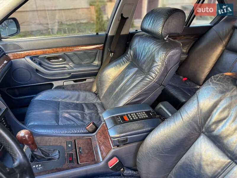 Седан BMW 7 Series 1999 в Коломые