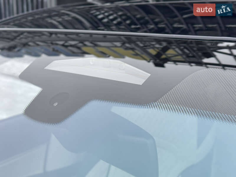 Седан BMW 7 Series 2021 в Киеве