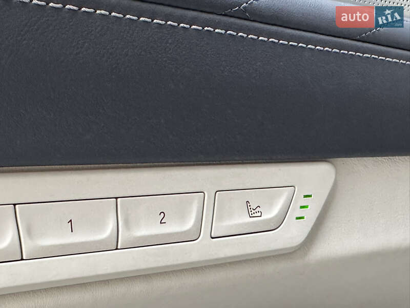 Седан BMW 7 Series 2021 в Киеве