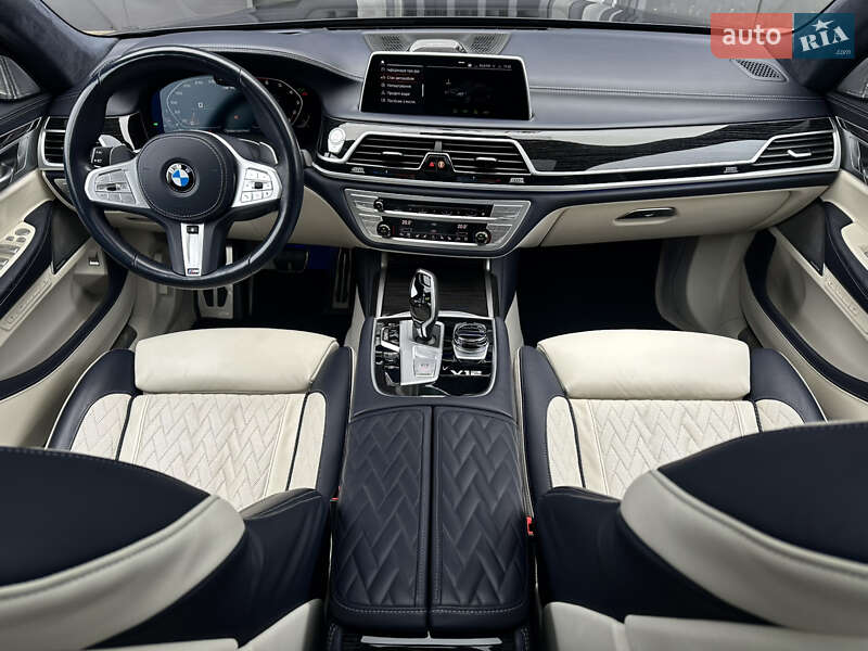Седан BMW 7 Series 2021 в Киеве