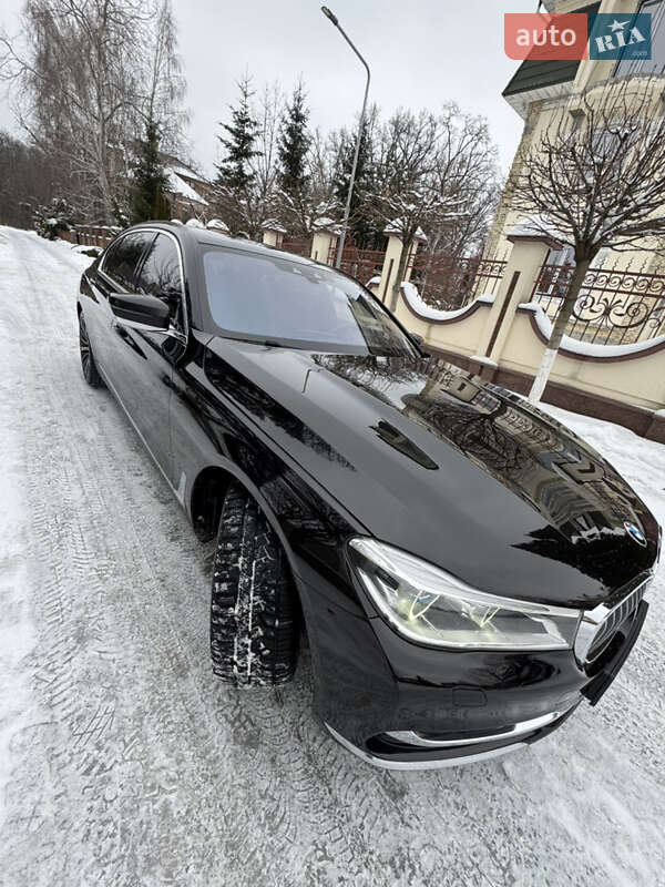 Седан BMW 7 Series 2016 в Киеве