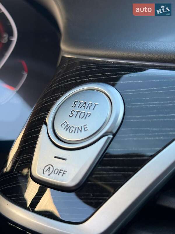 Седан BMW 7 Series 2022 в Києві