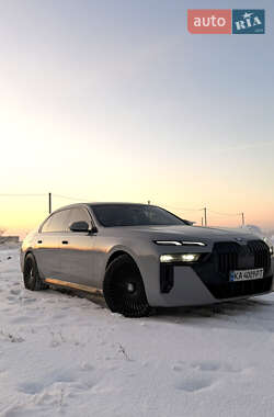Седан BMW 7 Series 2023 в Киеве