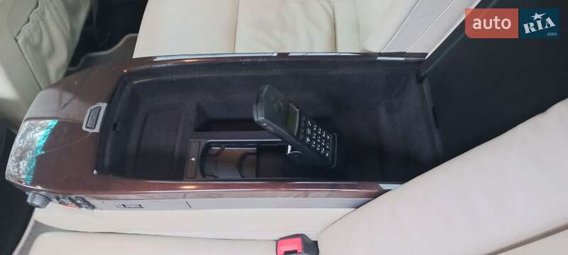 Седан BMW 7 Series 2002 в Ужгороде