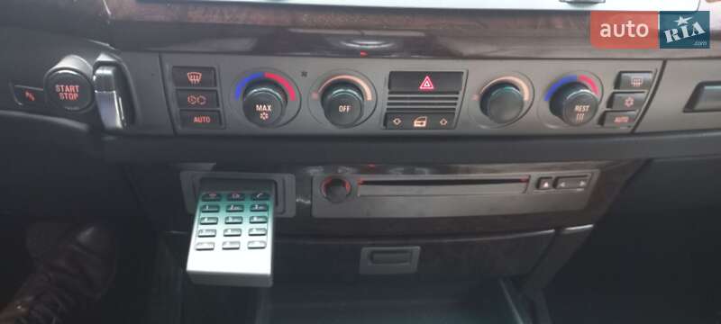 Седан BMW 7 Series 2002 в Ужгороде