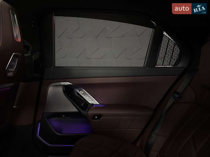 Седан BMW 7 Series 2023 в Тернополі