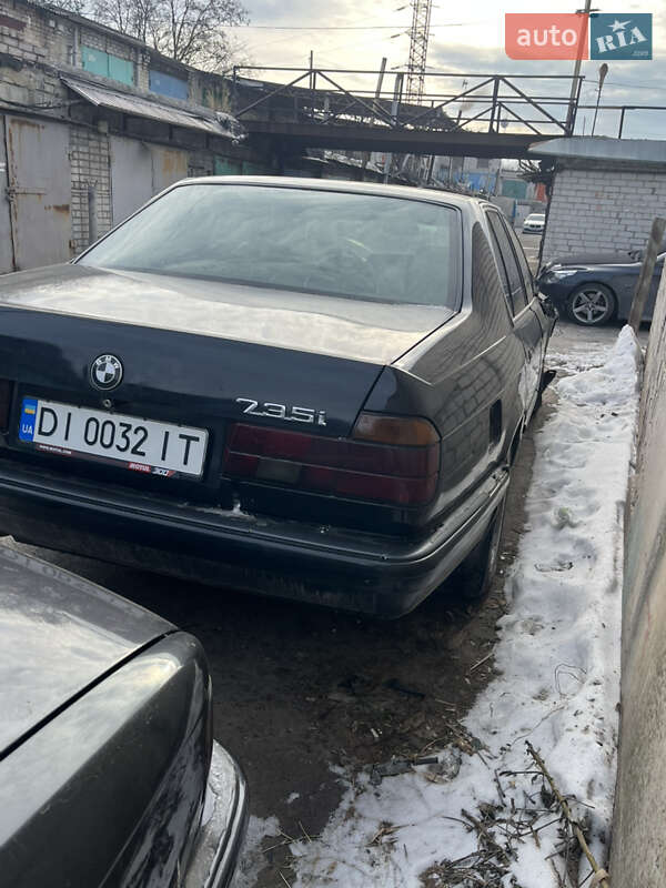 Седан BMW 7 Series 1989 в Днепре