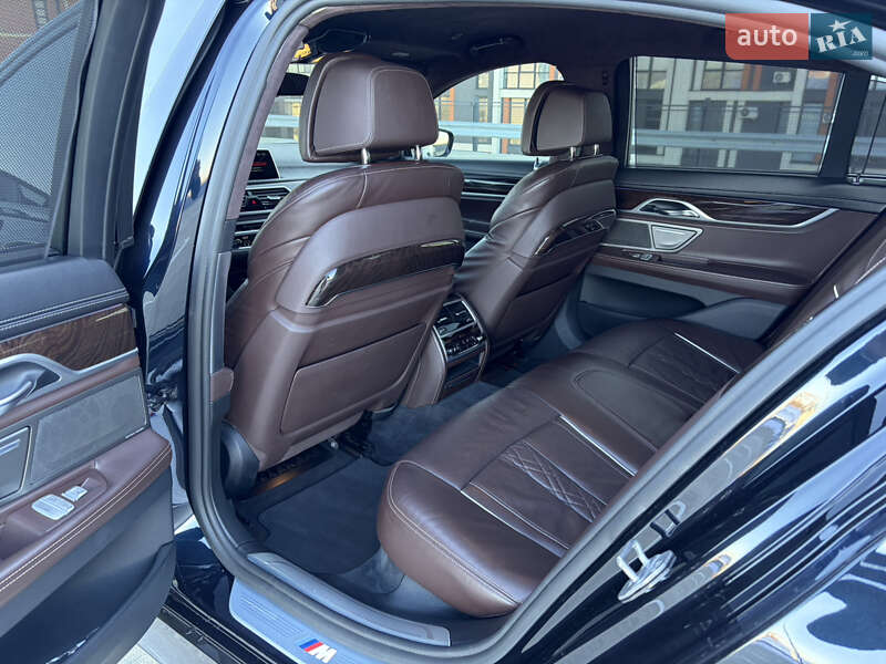 Седан BMW 7 Series 2017 в Ужгороде фото 27 Седан BMW 7 Series 2017 в Ужгороде