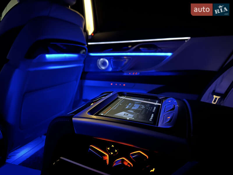 Седан BMW 7 Series 2021 в Киеве