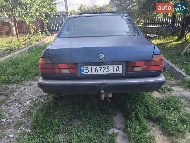 Седан BMW 7 Series 1992 в Полтаве