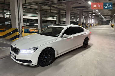 Седан BMW 7 Series 2015 в Києві