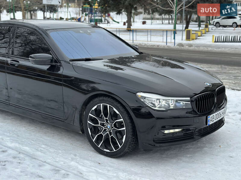 Седан BMW 7 Series 2016 в Могилев-Подольске фото 7 Седан BMW 7 Series 2016 в Могилев-Подольске