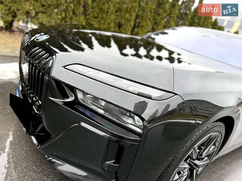 Седан BMW 7 Series 2023 в Киеве фото 3 Седан BMW 7 Series 2023 в Киеве