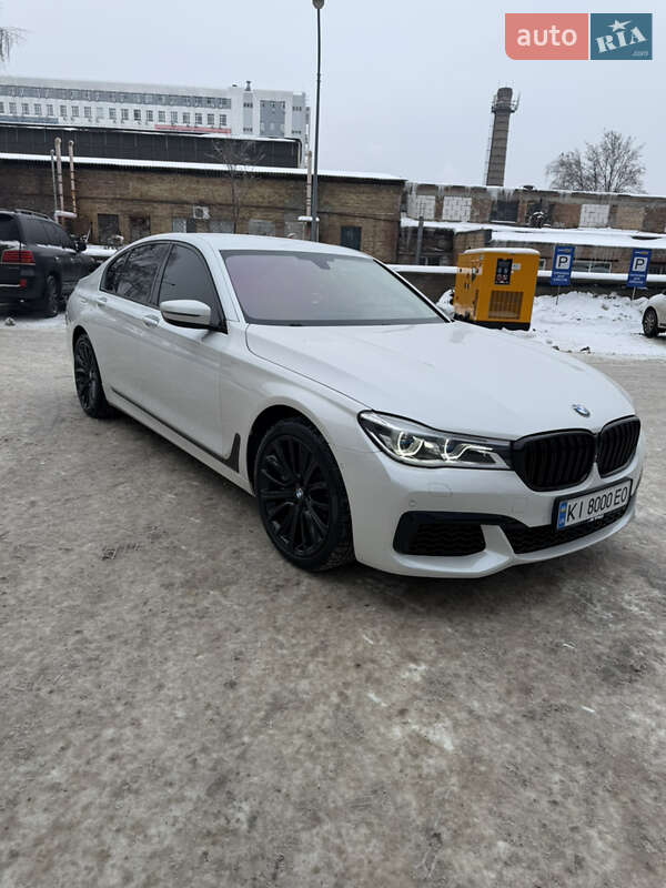 Седан BMW 7 Series 2017 в Киеве