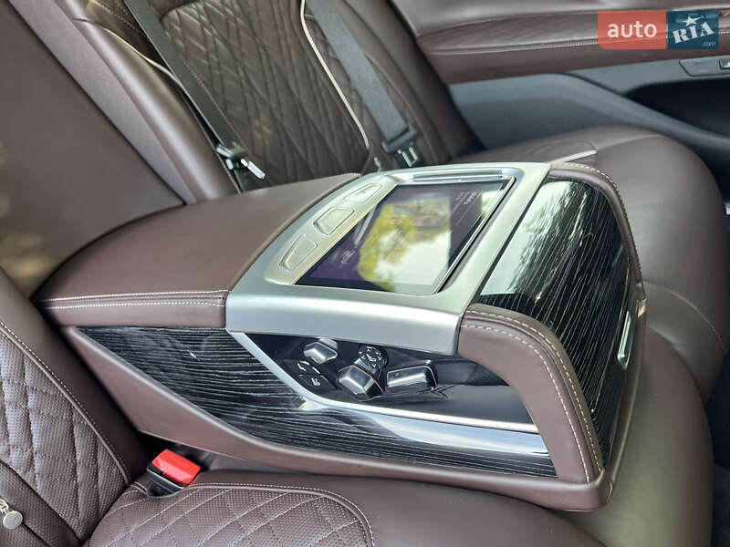 Седан BMW 7 Series 2022 в Днепре