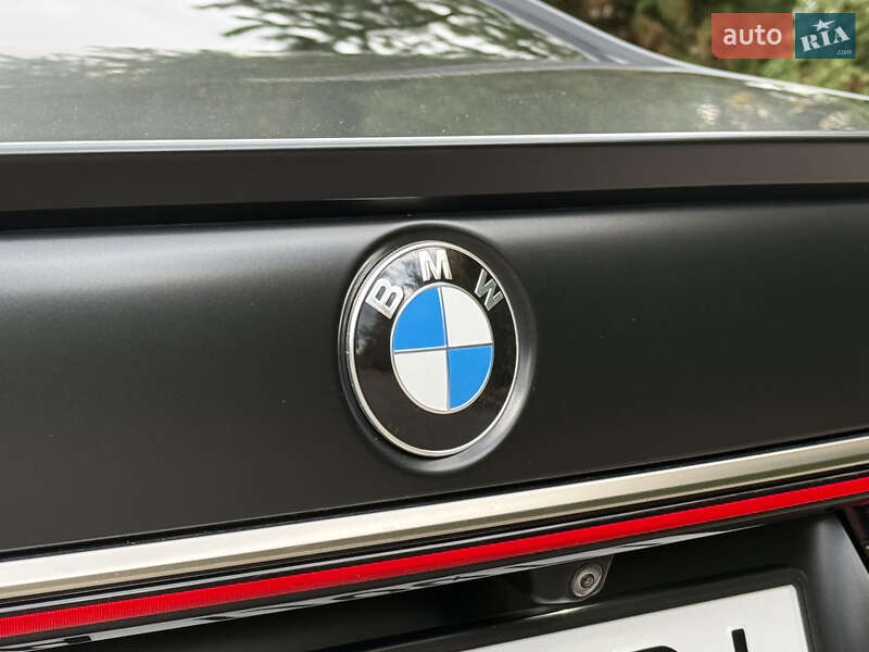Седан BMW 7 Series 2020 в Ровно