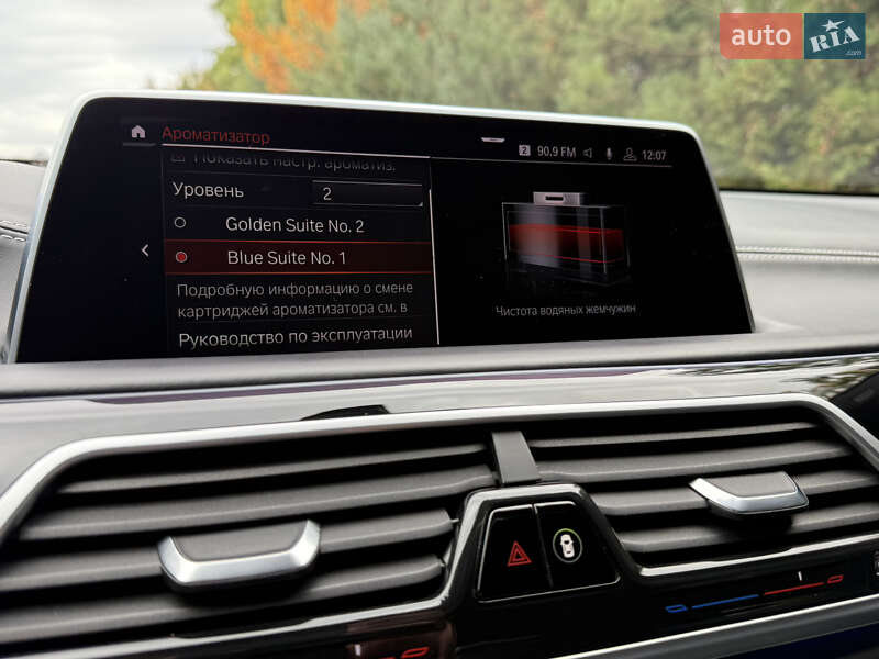 Седан BMW 7 Series 2020 в Ровно