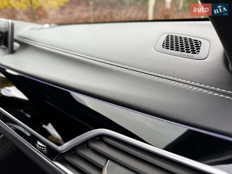 Седан BMW 7 Series 2020 в Ровно