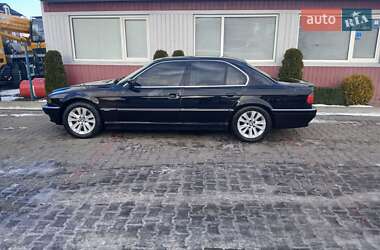 Седан BMW 7 Series 2000 в Луцке