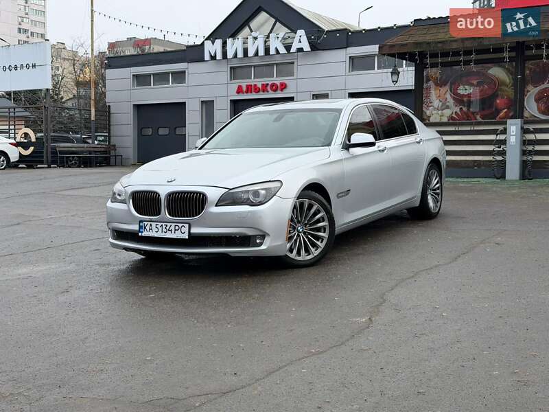 Седан BMW 7 Series 2011 в Одессе