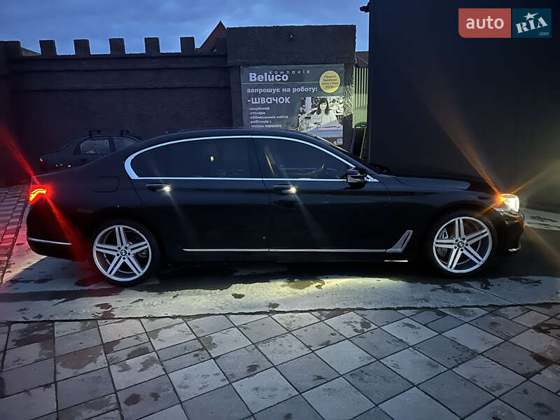 Седан BMW 7 Series 2015 в Самборе фото 20 Седан BMW 7 Series 2015 в Самборе