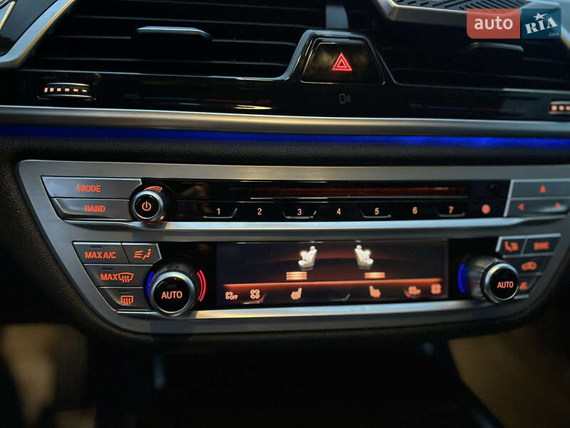 Седан BMW 7 Series 2015 в Самборе фото 28 Седан BMW 7 Series 2015 в Самборе