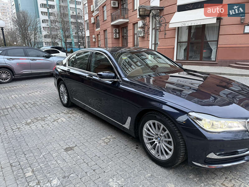 Седан BMW 7 Series 2017 в Одессе