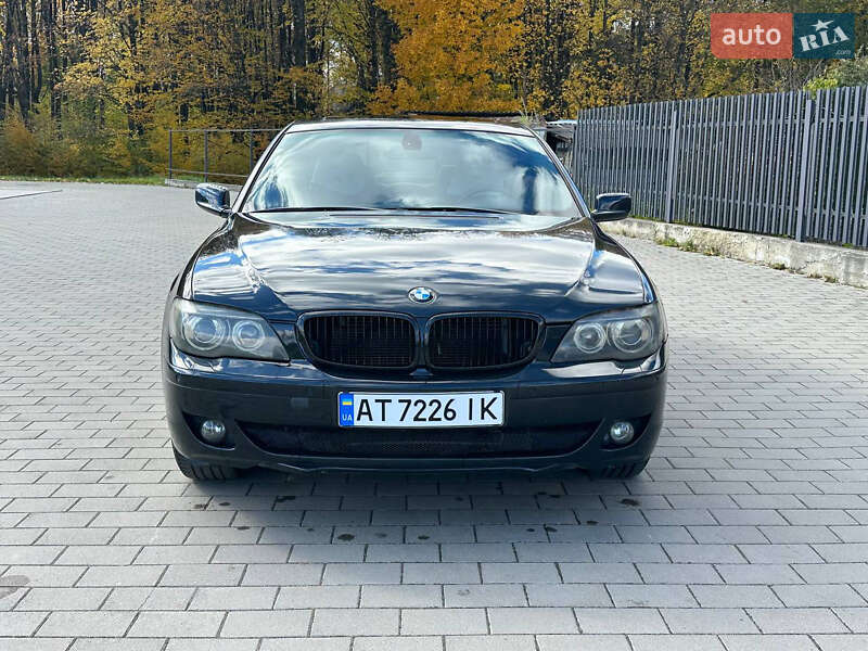 Седан BMW 7 Series 2005 в Долине