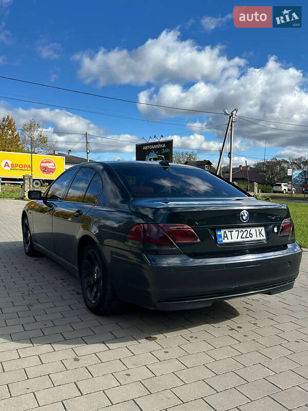 Седан BMW 7 Series 2005 в Долине