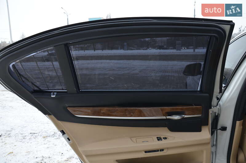 Седан BMW 7 Series 2010 в Харькове