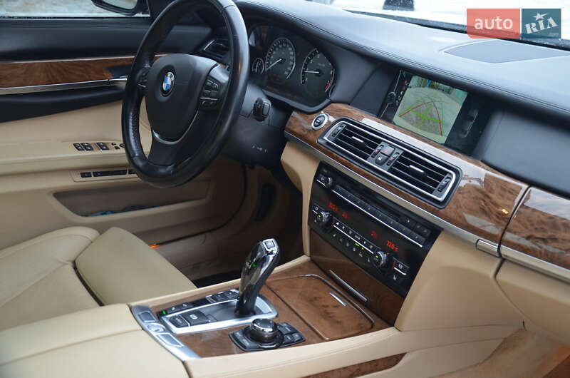 Седан BMW 7 Series 2010 в Харькове