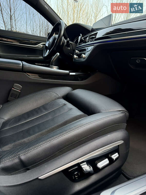 Седан BMW 7 Series 2016 в Ужгороде