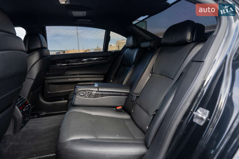 Седан BMW 7 Series 2011 в Киеве фото 30 Седан BMW 7 Series 2011 в Киеве