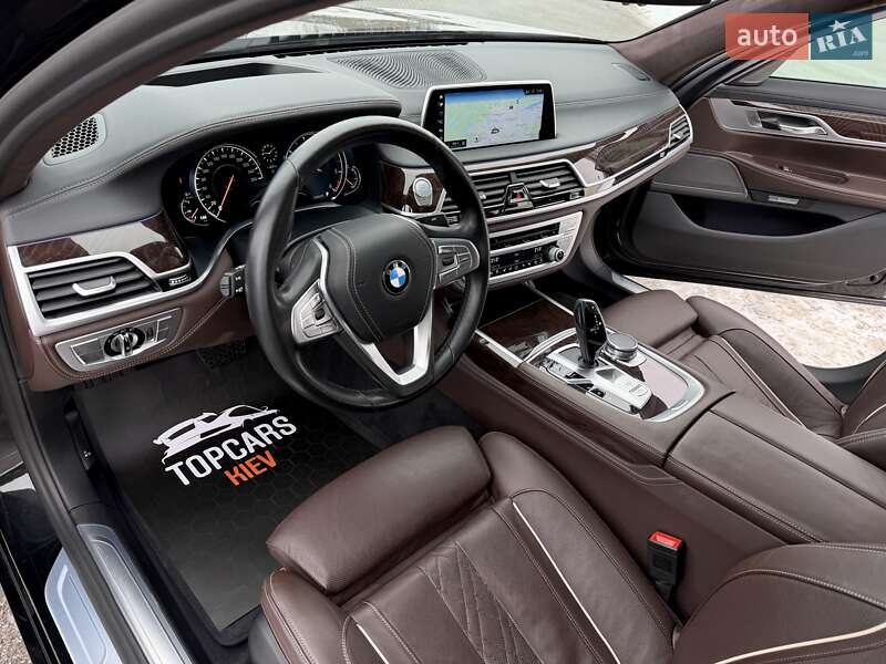 Седан BMW 7 Series 2017 в Киеве