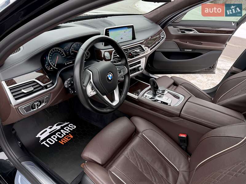 Седан BMW 7 Series 2017 в Киеве